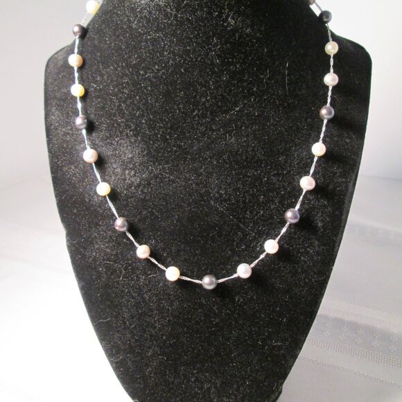 Elegant 14K White Gold Necklace with Multicolored Cultured Pearls β 16β - Picture 2 of 7